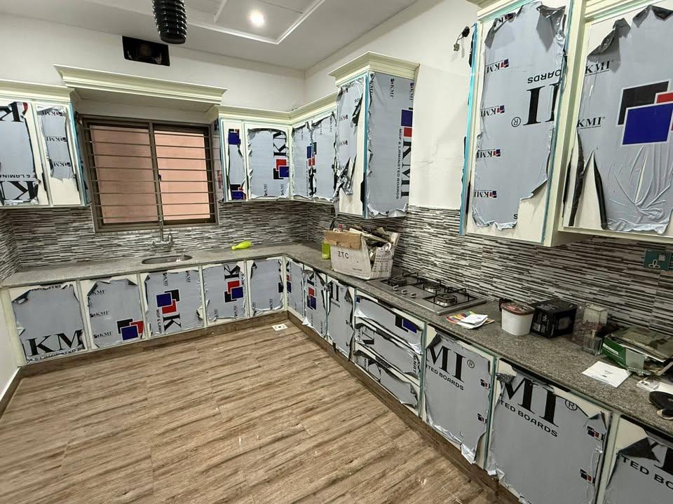 10 marla house for sale